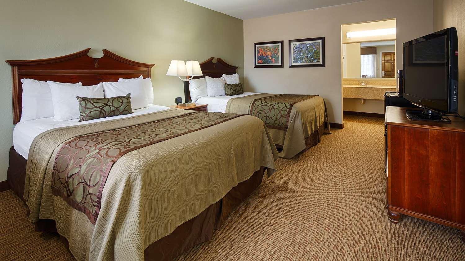 Best Western Inn Of Бренем Экстерьер фото