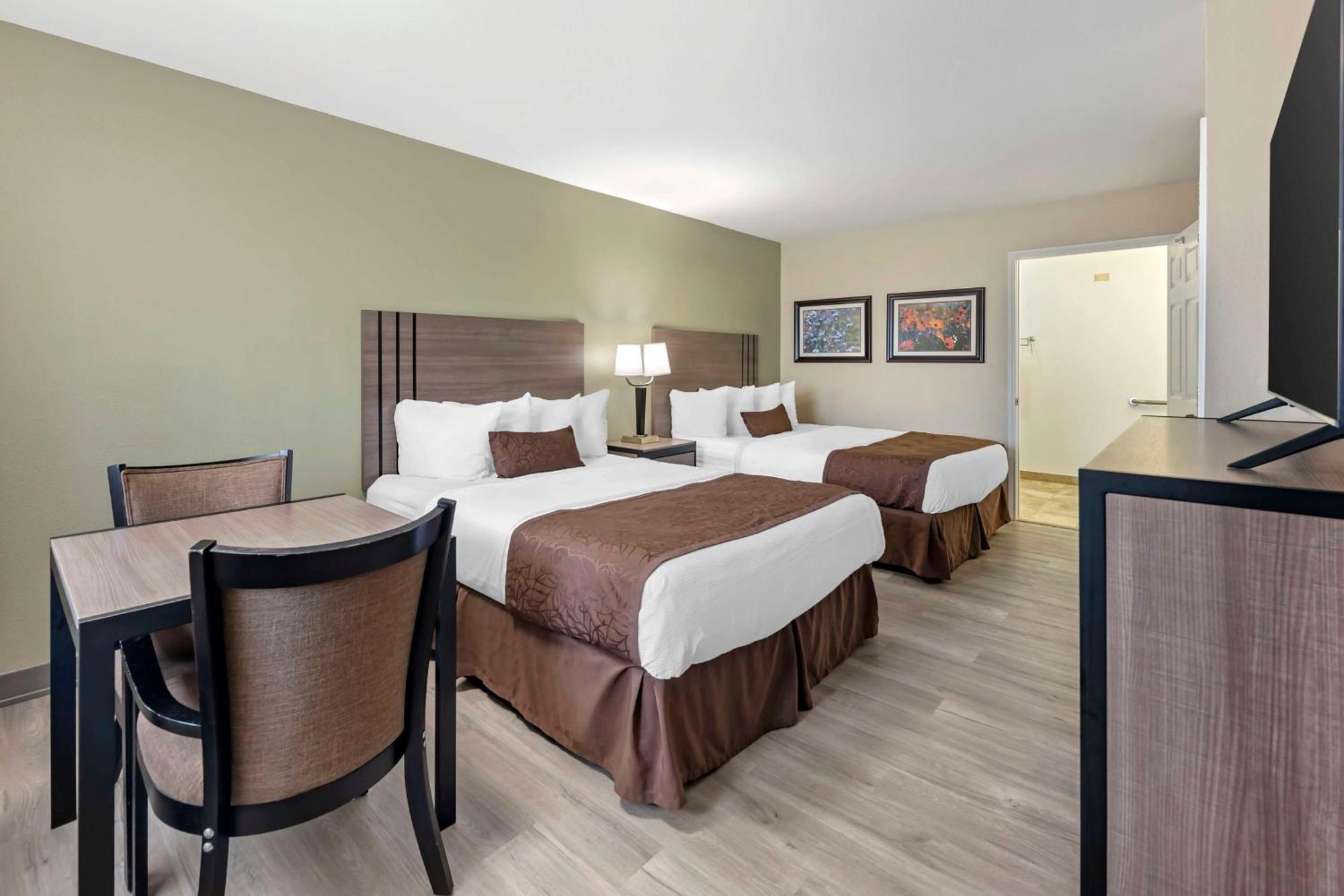 Best Western Inn Of Бренем Экстерьер фото